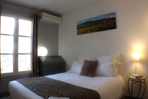 Petite Chambre sans vue (courette intérieure)